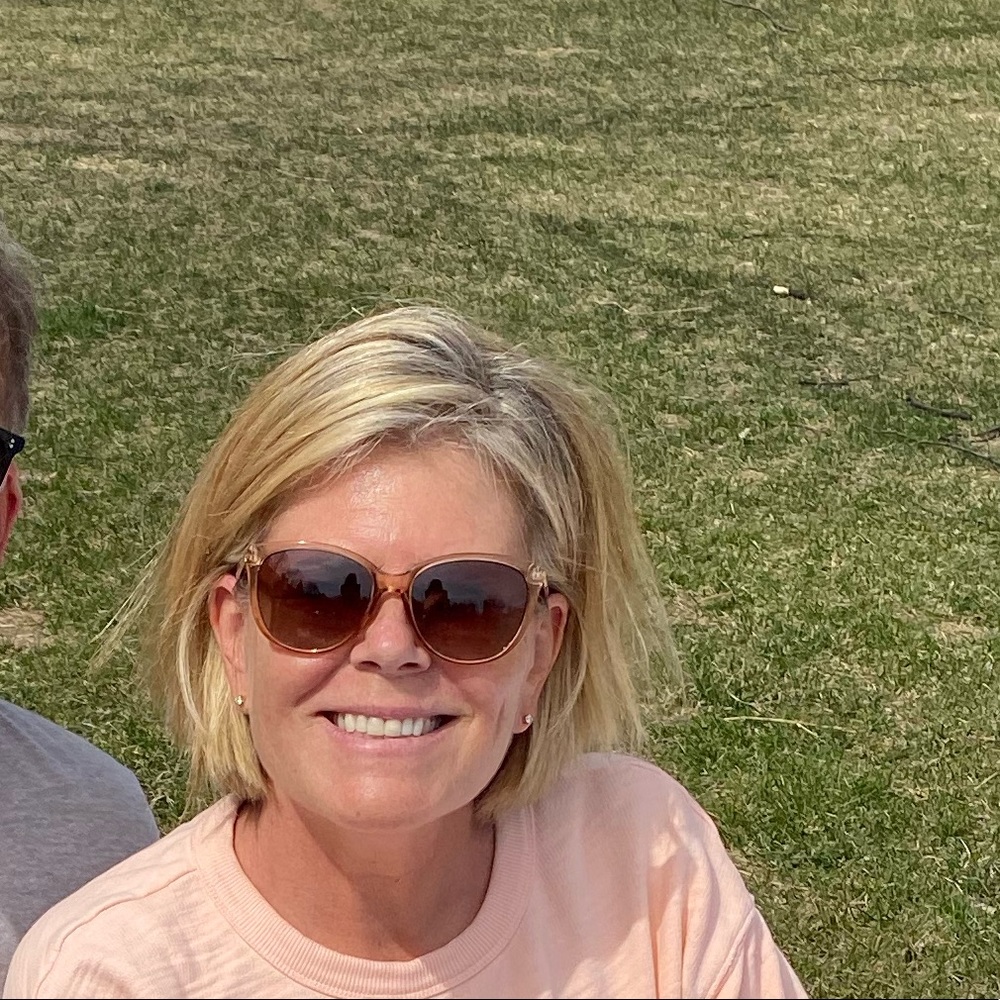 Meet your Posher, Cindy